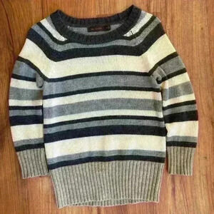 Women’s XS express pullover crew neck sweater